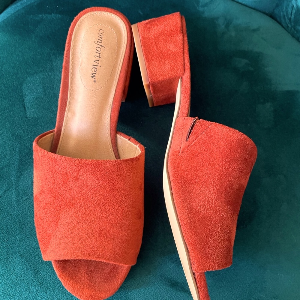 ComfortView Wide Width Mules